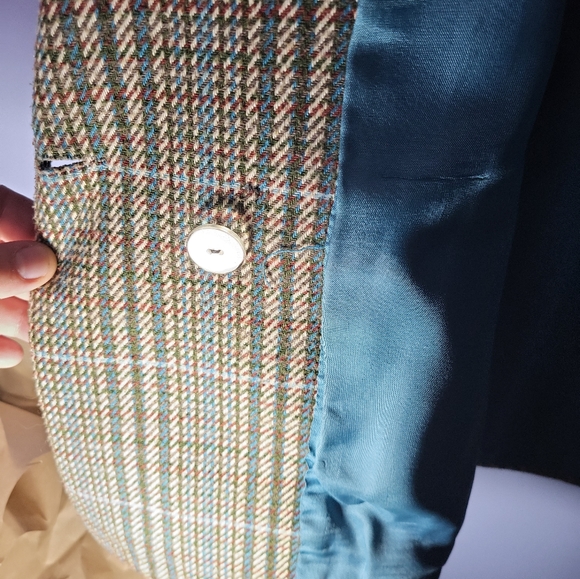 Gris Blanc Woman Blazer Size 11  Canada Made - Picture 3 of 6